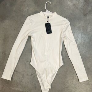 SHEIN White Zip Up Long Sleeve Bodysuit